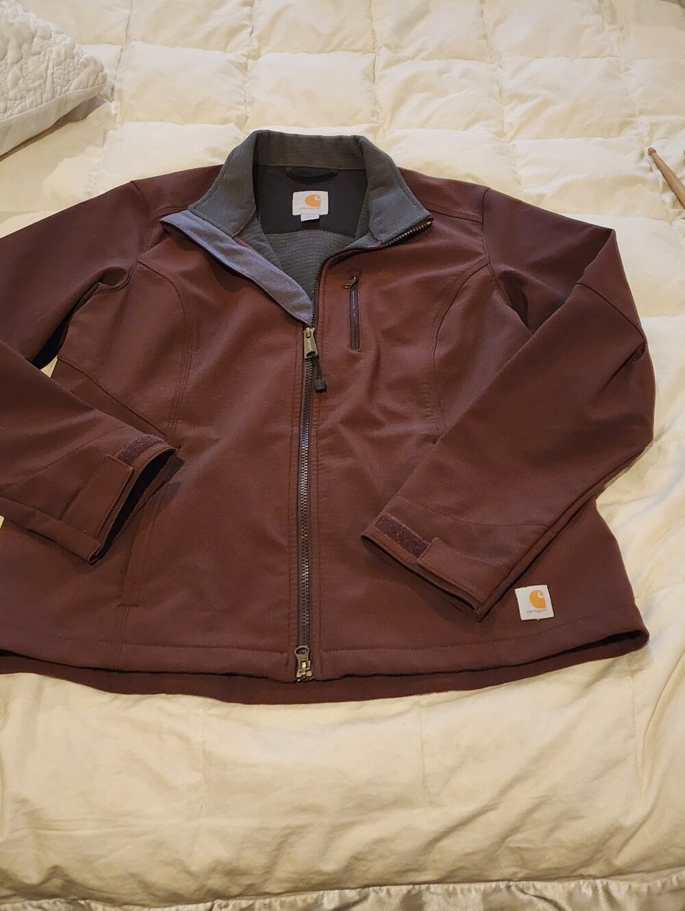 Carhartt Burgandy Womans Maroon Softshell Work Jacket. Size M 8/10